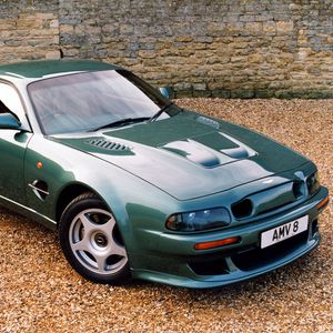 Preview wallpaper aston martin, v8, vantage, 1999, green, side view, auto