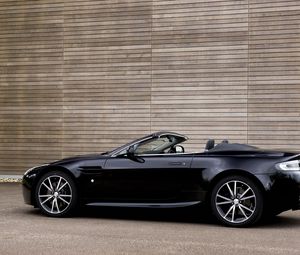 Preview wallpaper aston martin, v8, vantage, 2010, black, side view, auto, style