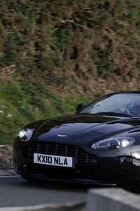 Preview wallpaper aston martin, v8, vantage, 2010, black, side view, style, nature