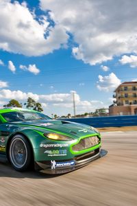 Preview wallpaper aston martin, v8, vantage, 2009, green, side view, sport, speed