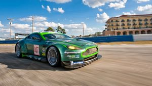 Preview wallpaper aston martin, v8, vantage, 2009, green, side view, sport, speed