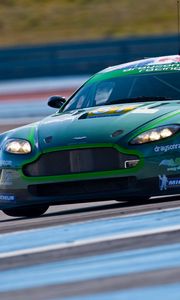 Preview wallpaper aston martin, v8, vantage, 2009, green, front view, cars, sports