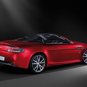 Preview wallpaper aston martin, v8, vantage, 2008, red, side view, style, cabriolet