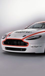 Preview wallpaper aston martin, v8, vantage, 2008, white, front view, style, sports