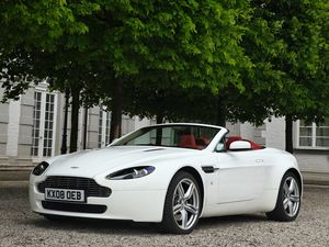 Preview wallpaper aston martin, v8, vantage, 2008, white, front view, style, cabriolet