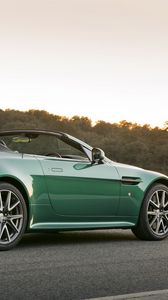 Preview wallpaper aston martin, v8, vantage, 2011, green, side view, cars, nature