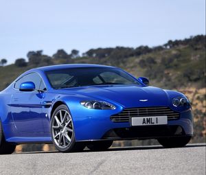 Preview wallpaper aston martin, v8, vantage, 2011, blue, front view, style, nature