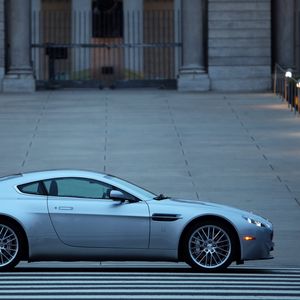 Preview wallpaper aston martin, v8, vantage, 2008, blue, side view, auto