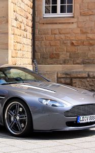 Preview wallpaper aston martin, v8, vantage, 2009, gray, side view, cabriolet, style, building