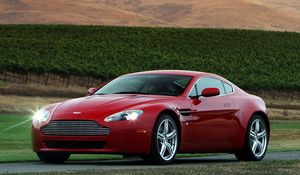 Preview wallpaper aston martin, v8, vantage, 2008, red, front view, style, mountain