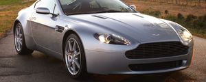 Preview wallpaper aston martin, v8, vantage, 2005, silver, front view, style, nature