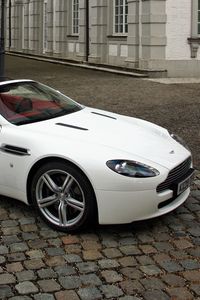 Preview wallpaper aston martin, v8, vantage, 2008, white, side view, style, cabriolet, street