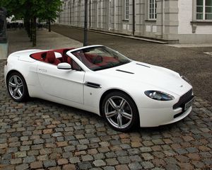 Preview wallpaper aston martin, v8, vantage, 2008, white, side view, style, cabriolet, street