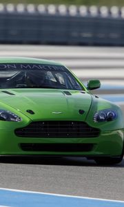 Preview wallpaper aston martin, v8, vantage, 2007, green, front view, auto