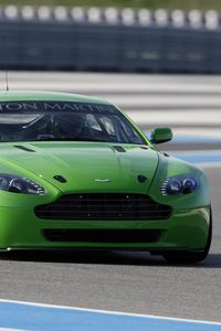 Preview wallpaper aston martin, v8, vantage, 2007, green, front view, auto