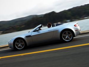 Preview wallpaper aston martin, v8, vantage, 2008, silver metallic, side view, cars, asphalt