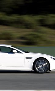 Preview wallpaper aston martin, v8, vantage, 2011, white, side view, cars, speed