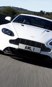 Preview wallpaper aston martin, v8, vantage, 2011, white, front view, car, asphalt