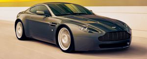 Preview wallpaper aston martin, v8, vantage, 2005, black, side view, style, speed