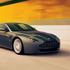 Preview wallpaper aston martin, v8, vantage, 2005, black, side view, style, speed