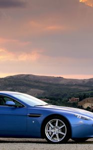 Preview wallpaper aston martin, v8, vantage, 2005, blue, side view, cars, nature