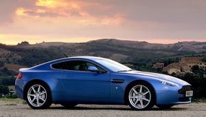 Preview wallpaper aston martin, v8, vantage, 2005, blue, side view, cars, nature