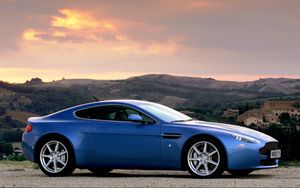 Preview wallpaper aston martin, v8, vantage, 2005, blue, side view, cars, nature