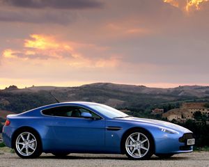 Preview wallpaper aston martin, v8, vantage, 2005, blue, side view, cars, nature