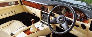 Preview wallpaper aston martin, v8, vantage, 1977, salon, interior, steering wheel, speedometer