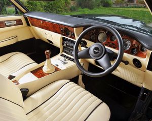 Preview wallpaper aston martin, v8, vantage, 1977, salon, interior, steering wheel, speedometer