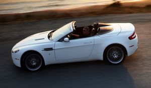 Preview wallpaper aston martin, v8, vantage, 2008, white, side view, cabriolet, speed