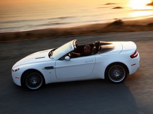 Preview wallpaper aston martin, v8, vantage, 2008, white, side view, cabriolet, speed