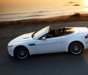 Preview wallpaper aston martin, v8, vantage, 2008, white, side view, cabriolet, speed