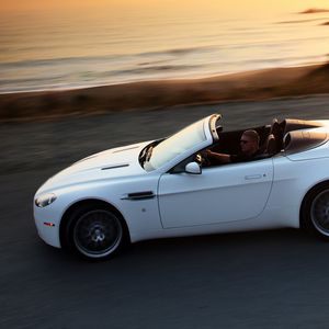 Preview wallpaper aston martin, v8, vantage, 2008, white, side view, cabriolet, speed