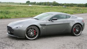 Preview wallpaper aston martin, v8, vantage, 2005, gray, side view, cars, nature