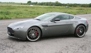 Preview wallpaper aston martin, v8, vantage, 2005, gray, side view, cars, nature