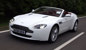 Preview wallpaper aston martin, v8, vantage, 2008, white, front view, cars, speed