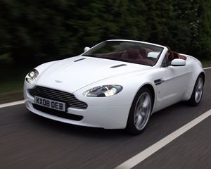 Preview wallpaper aston martin, v8, vantage, 2008, white, front view, cars, speed