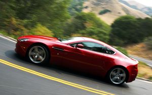 Preview wallpaper aston martin, v8, vantage, 2008, red, side view, style, asphalt