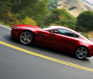 Preview wallpaper aston martin, v8, vantage, 2008, red, side view, style, asphalt