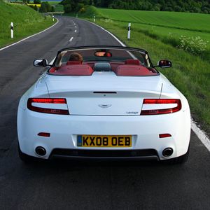 Preview wallpaper aston martin, v8, vantage, 2008, white, rear view, style, nature