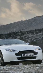 Preview wallpaper aston martin, v8, vantage, 2006, white, front view, auto