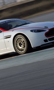 Preview wallpaper aston martin, v8, vantage, 2009, white, side view, cars, speed