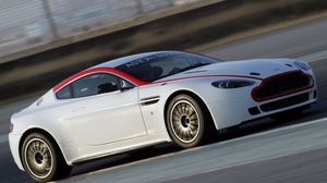 Preview wallpaper aston martin, v8, vantage, 2009, white, side view, cars, speed