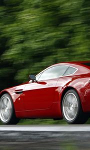 Preview wallpaper aston martin, v8, vantage, 2008, red, side view, trees