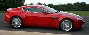 Preview wallpaper aston martin, v8, vantage, 2008, red, side view, style, speed