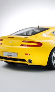 Preview wallpaper aston martin, v8, vantage, 2007, yellow, rear view, style