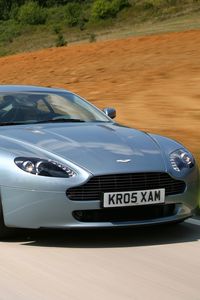 Preview wallpaper aston martin, v8, vantage, 2005, gray, front view, nature, cars