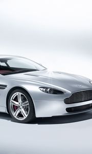 Preview wallpaper aston martin, v8, vantage, 2008, white, side view, auto