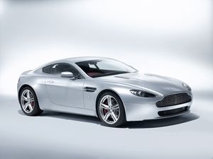 Preview wallpaper aston martin, v8, vantage, 2008, white, side view, auto